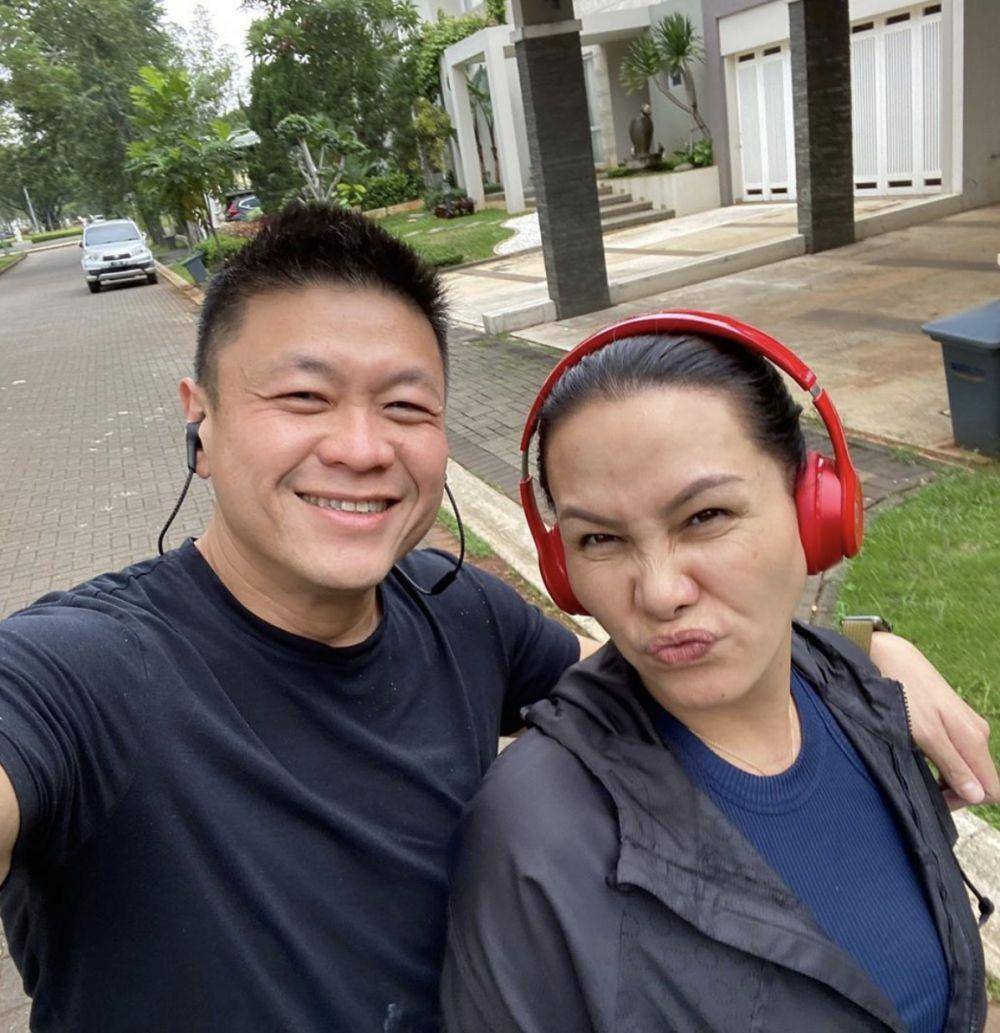 Instagram.com/cencenkurniawan