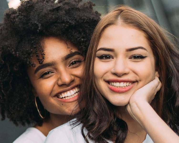 6 Cara Membuktikan Dirimu Sahabat Sejati, Dijamin Dapat Teman!
