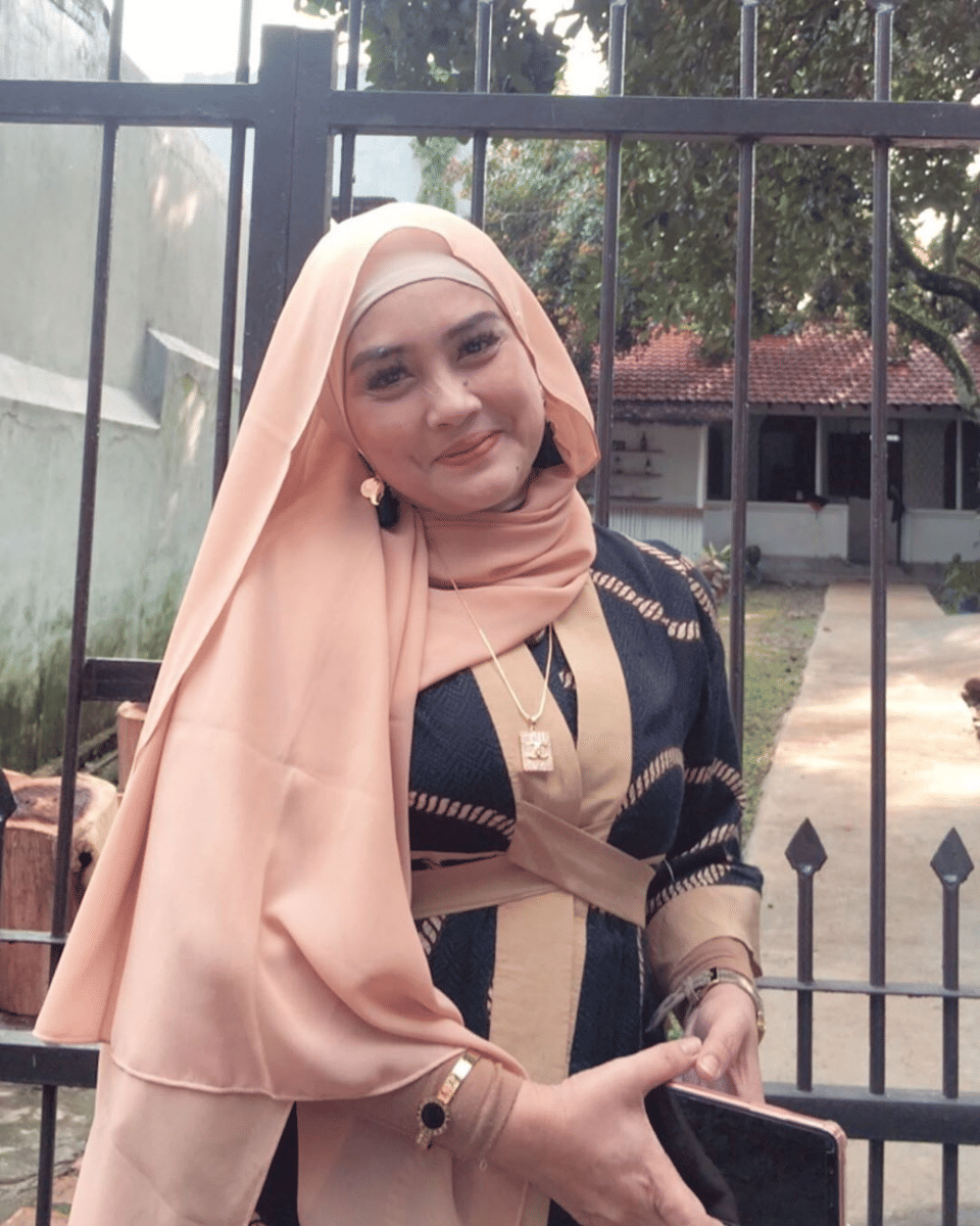 Instagram.com/ikakartika999