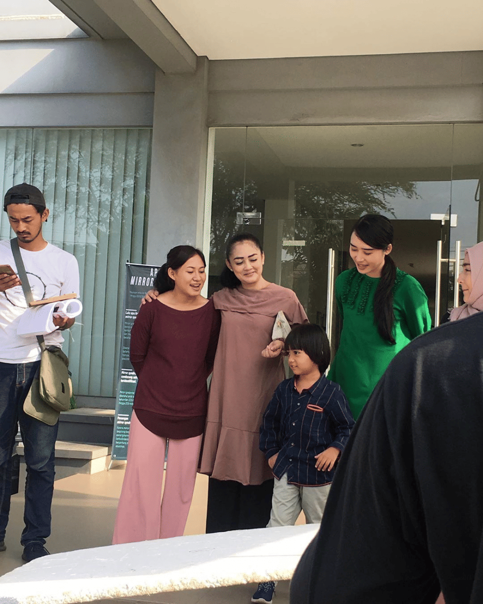 Instagram.com/ikakartika999