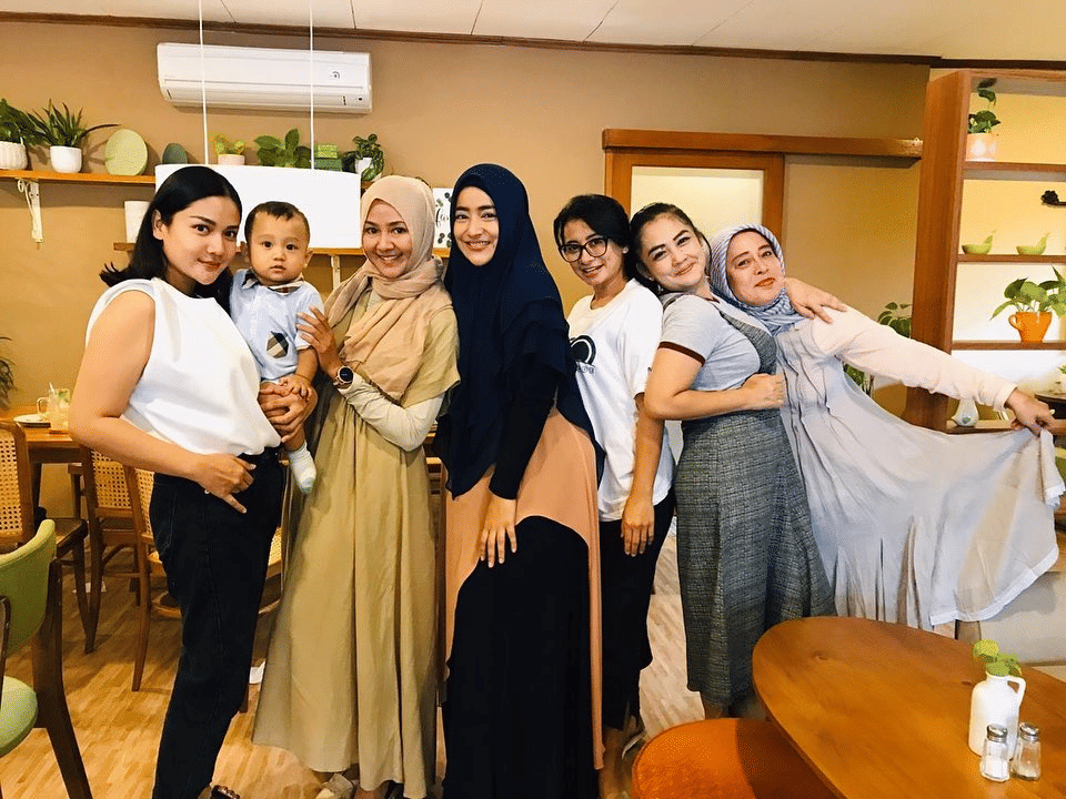 Instagram.com/ikakartika999