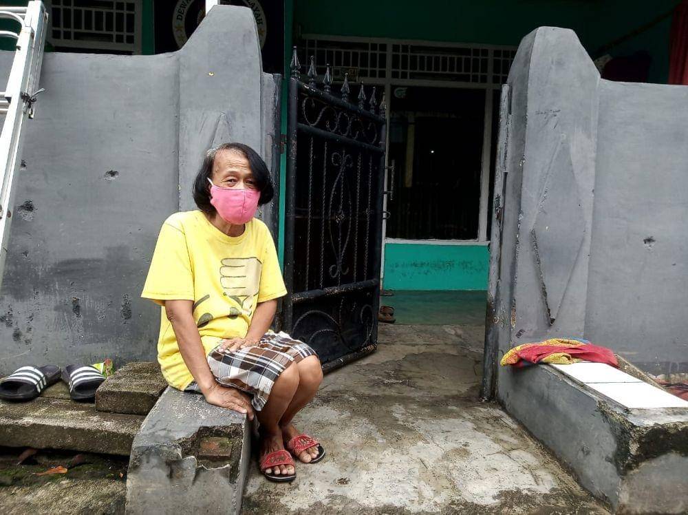 Ibu Hasanah yang berprofesi sebagai ART di wilayah Alam Sutra, Serpong Utara, Tangsel (ISTIMEWA)
