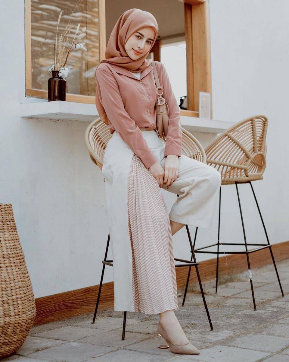 Instagram/aghniapunjabi