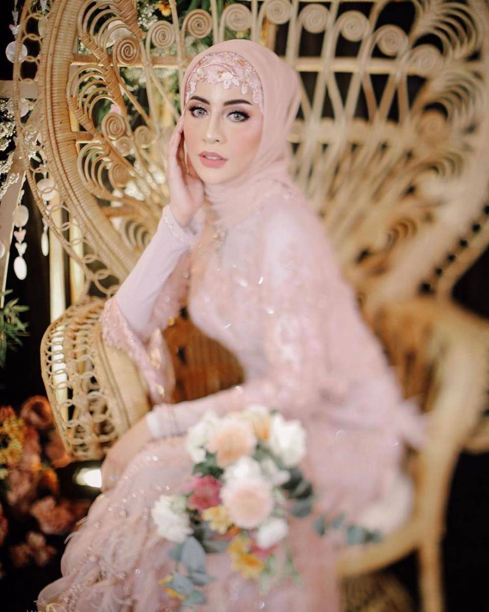 Instagram/aghniapunjabi