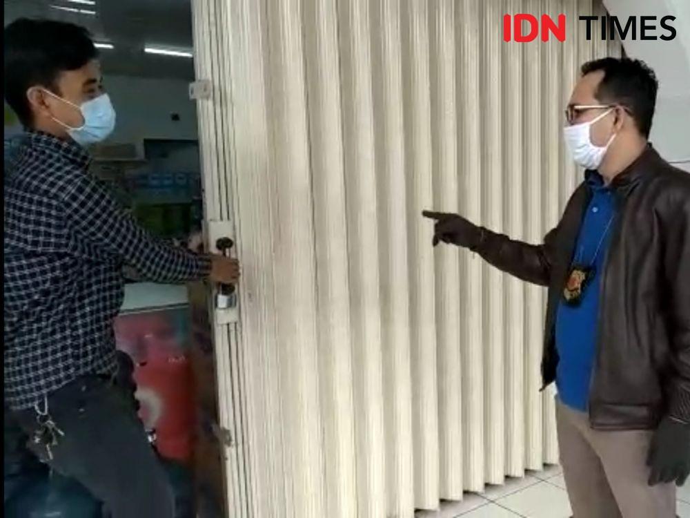 Langgar Aturan PSBB, Satpol PP Tutup Paksa Minimarket di Cimahi