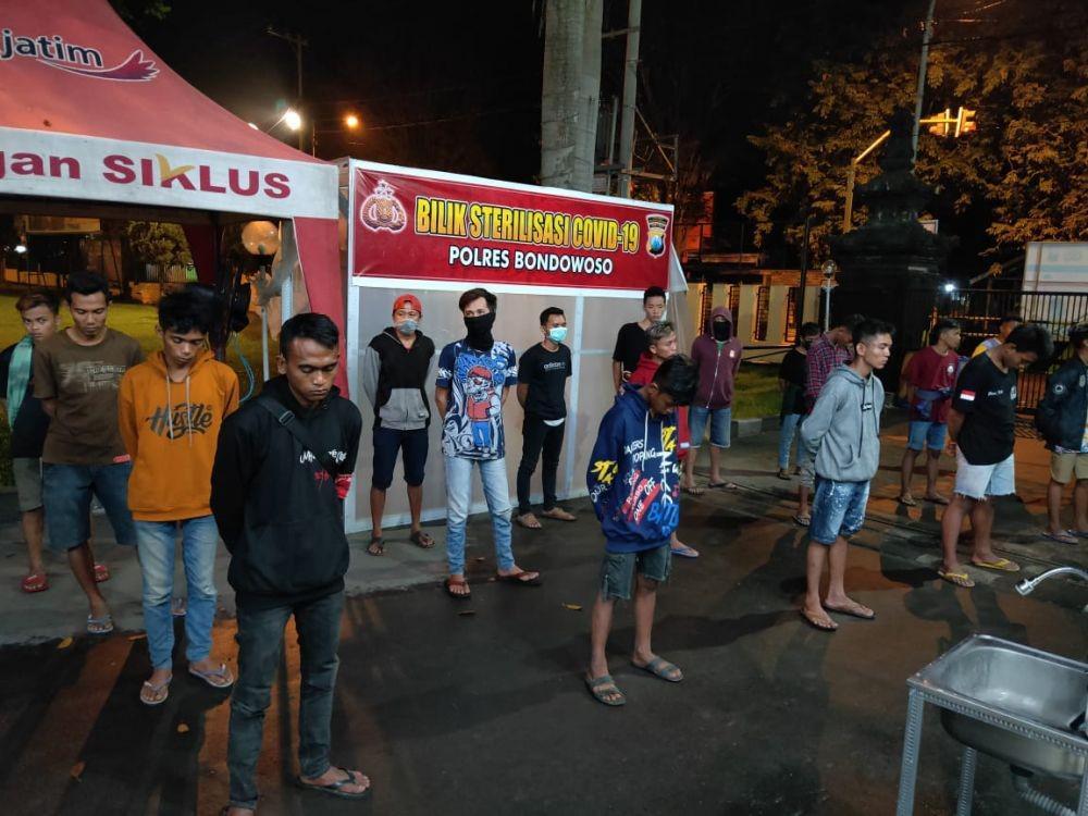 Polres Bondowoso Bubarkan Balap Liar di Tengah Pandemik Corona
