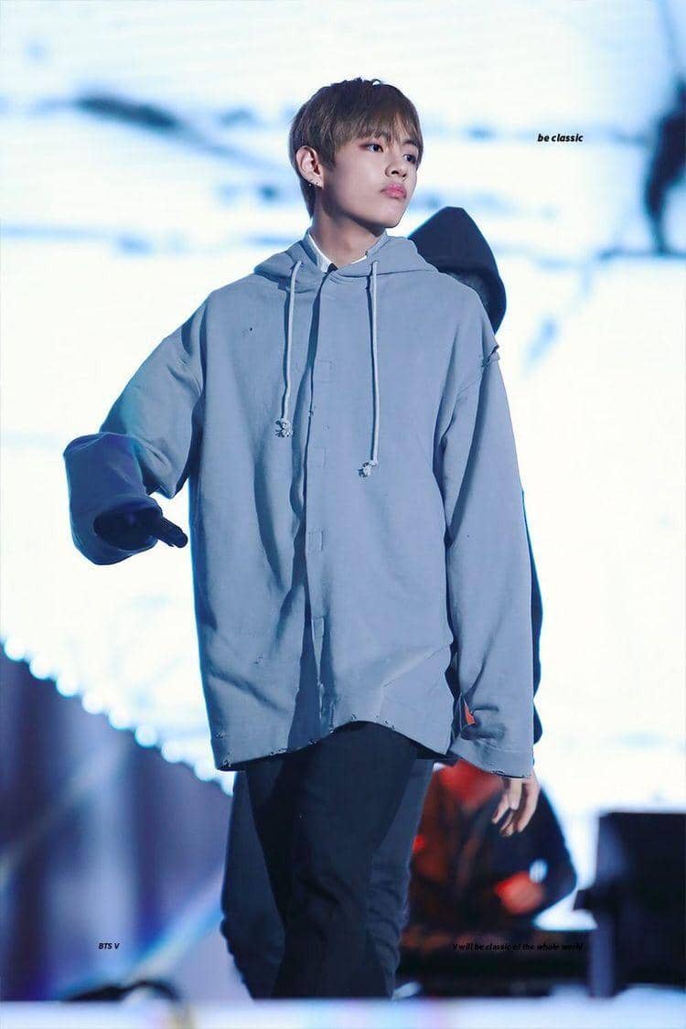 twitter.com/dottaeh