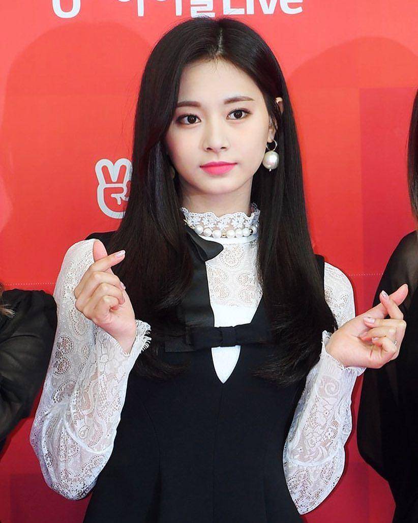 instagram.com/queentzuyu