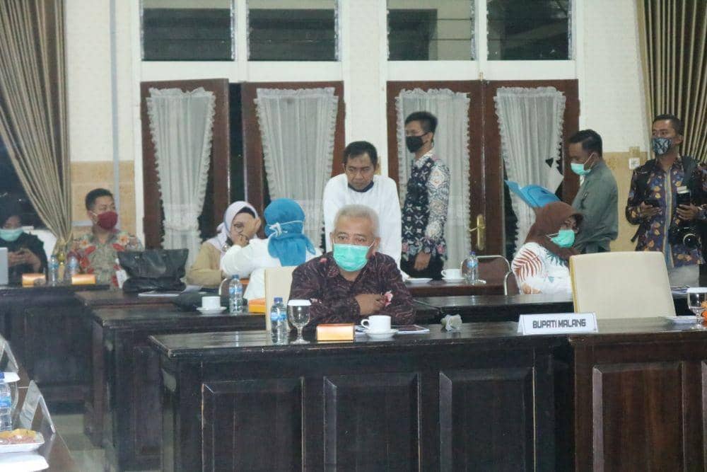 Bupati Malang, Sanusi juga turut hadir dalam rapat koordinasi di Bakorwil III Malang. IDN Times/ Alfi Ramadana