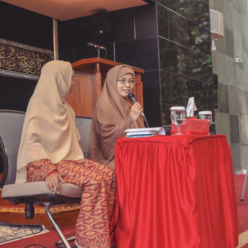 Selalu Jadi Kontroversi, Kisah Berliku Perjalanan Asmara Aa Gym