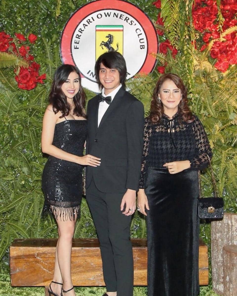 instagram.com/vicymelanie