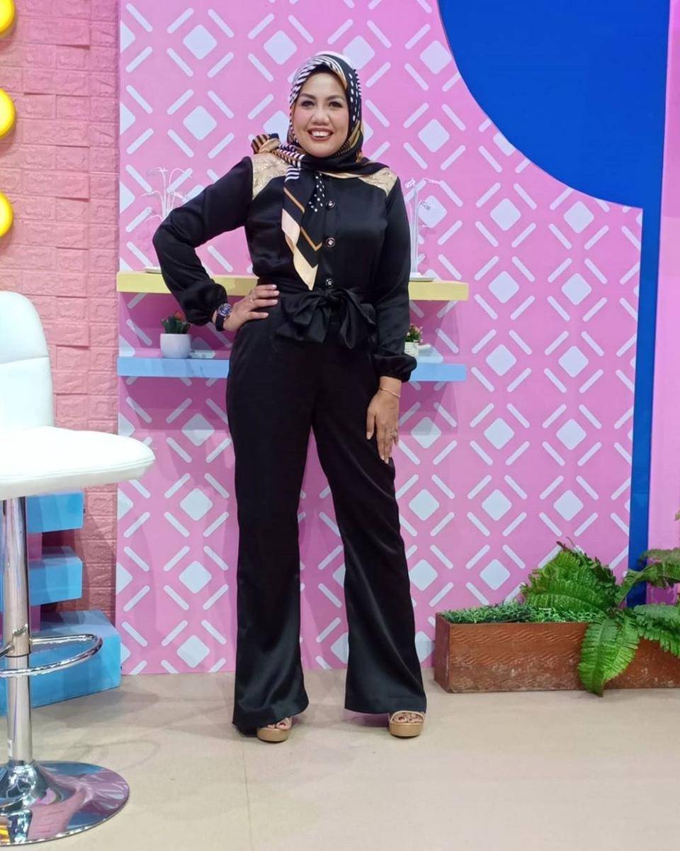 instagram.com/ellysugigi_real_