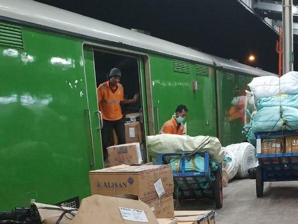 Semarakkan Agustusan, PT KAI Beri Diskon 17 Persen Pengiriman Barang