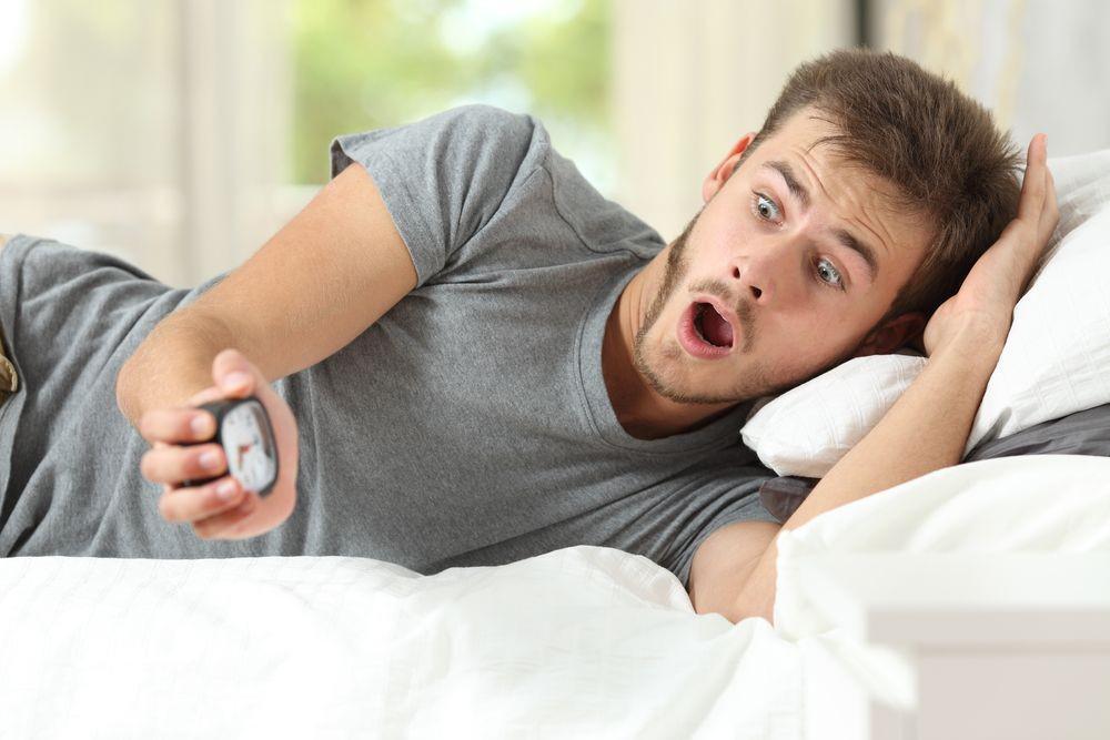 5 Hal Ini Bisa Dilakukan Anak Rantau yang Sering Telat Bangun Sahur