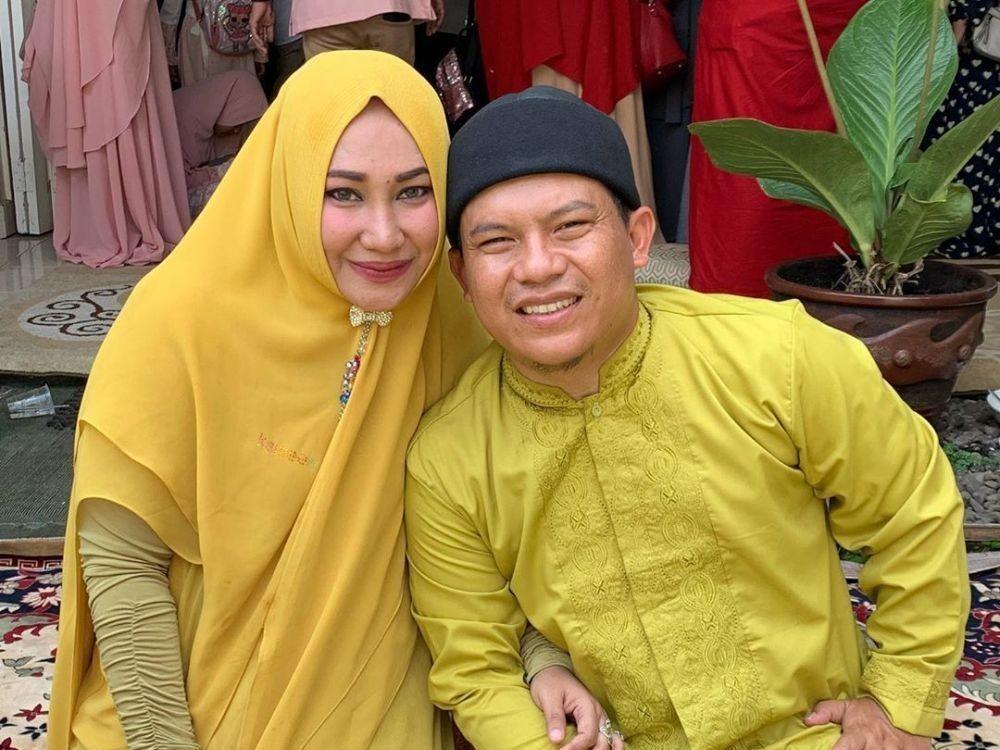 10 Potret Manis Faank WALI dan Istri yang Jarang Terekspos, Mesra Abis
