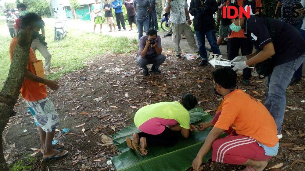 Pra-rekonstruksi kasus pembunuhan di Depok (IDN Times/Rohman Wibowo)