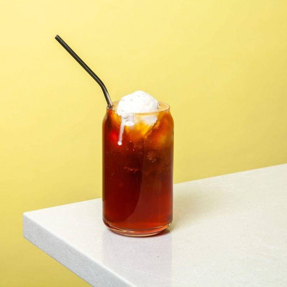 Ilustrasi ice tea float (instagram.com/augustuncommon)