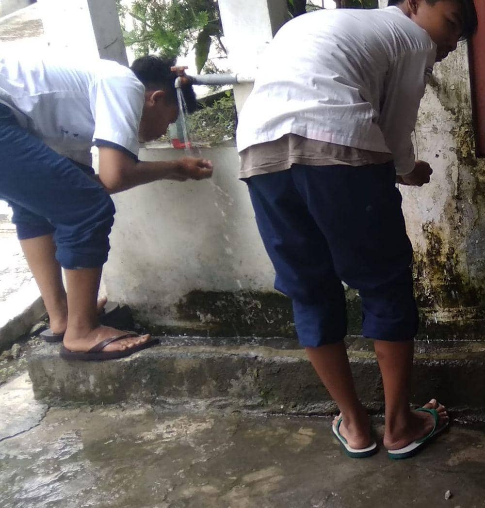 Siswa-siswi SMP Gotong Royong saat menjalani proses KBM sebelum pandemik COVID-19. Dok: istimewa