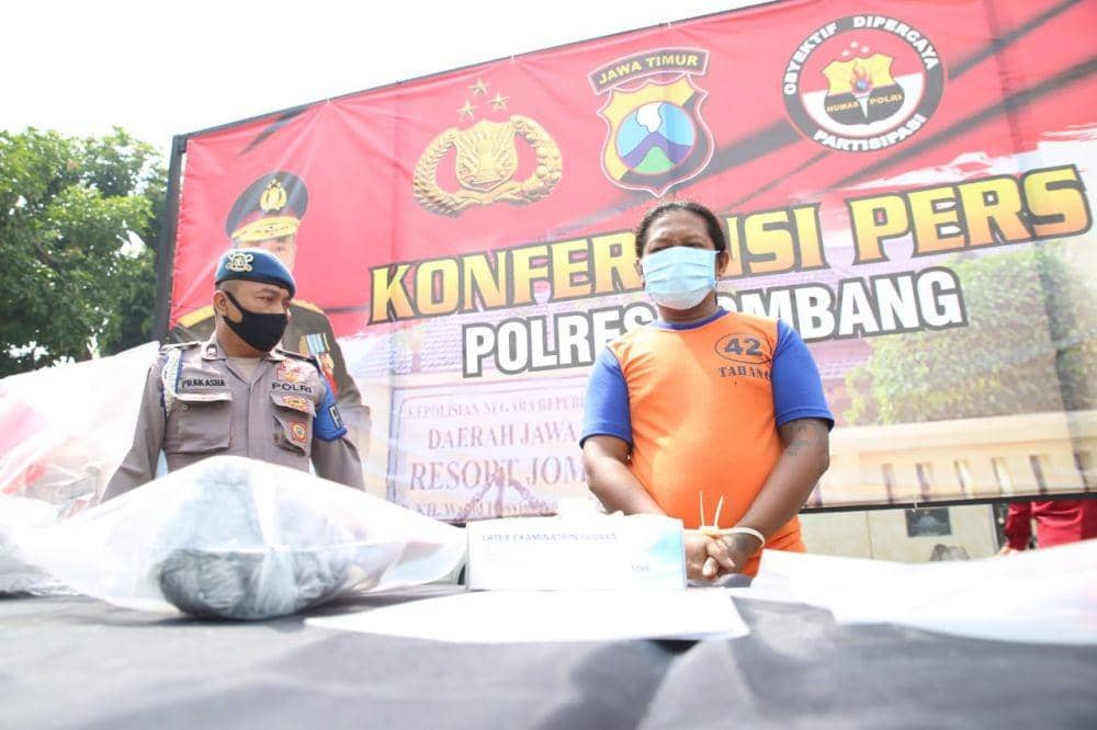 Rumah Produksi Petasan di Jombang Digerebek, 1 Karung Belerang Disita