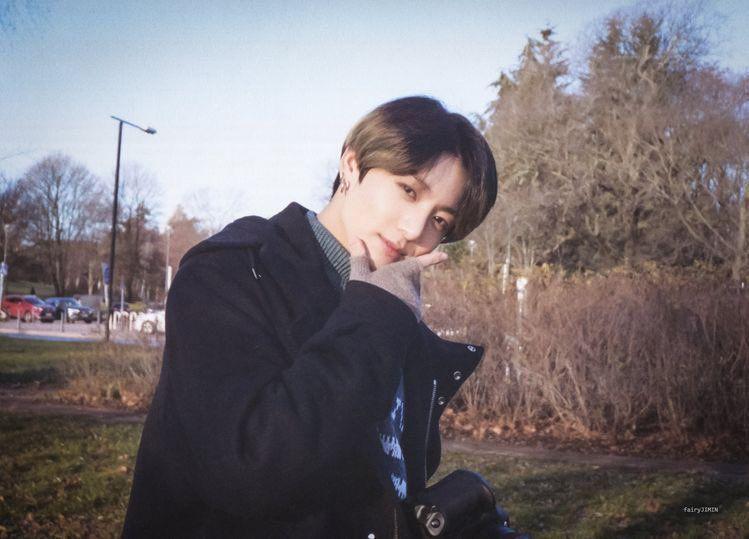 10 Potret Jungkook BTS, Cocok Disebut Kakak Tingkat Kesayangan