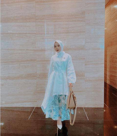 instagram.com/elsyandria/