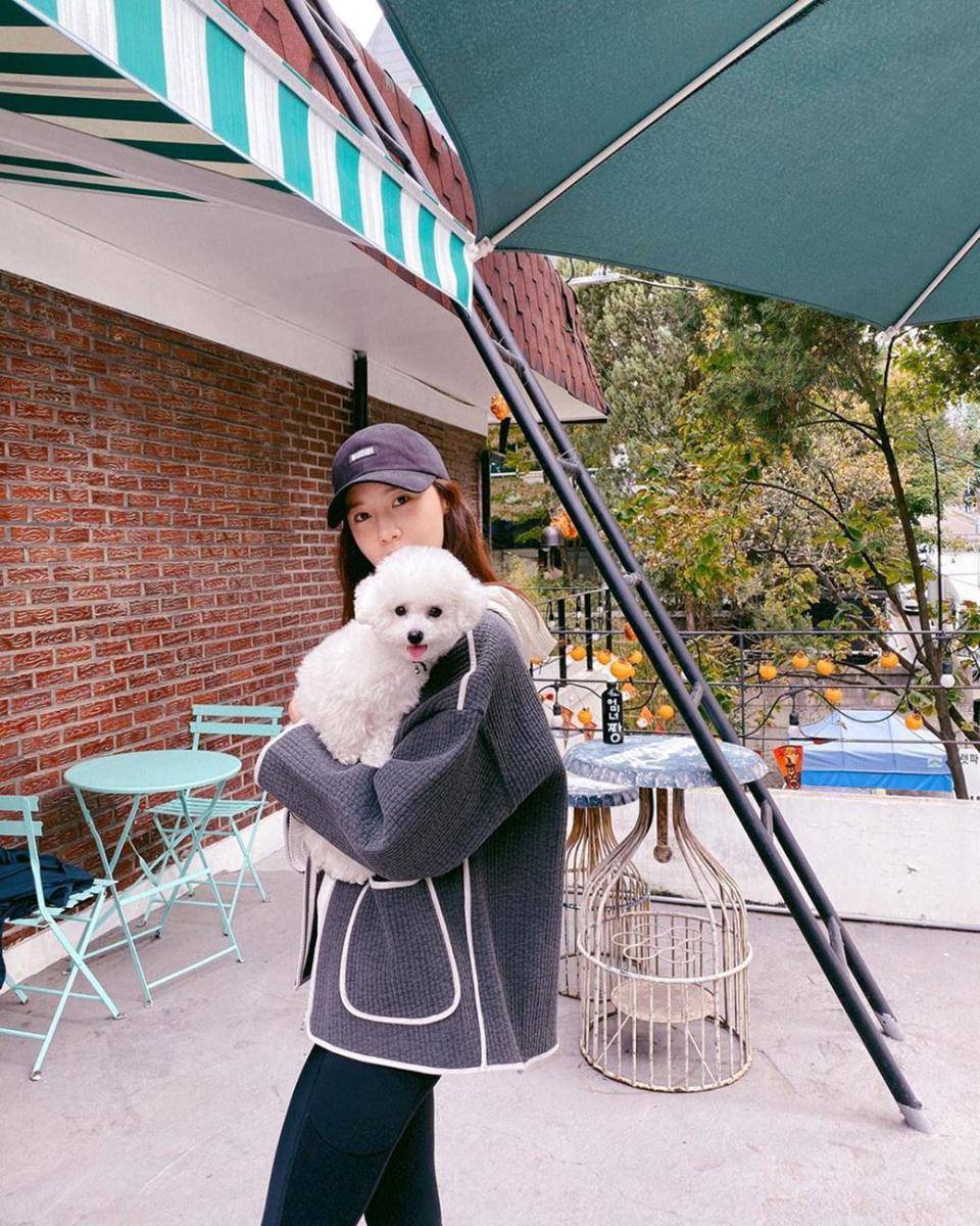 instagram.com/yoona__lim
