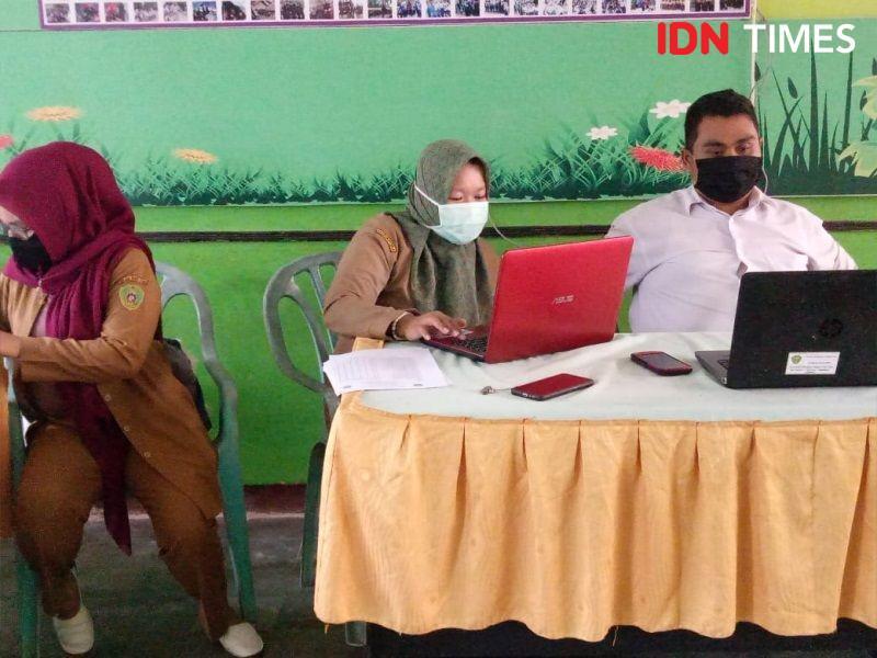 Terkendala Sistem Online, Guru di PPU Datangi Rumah Murid Kasih Solusi