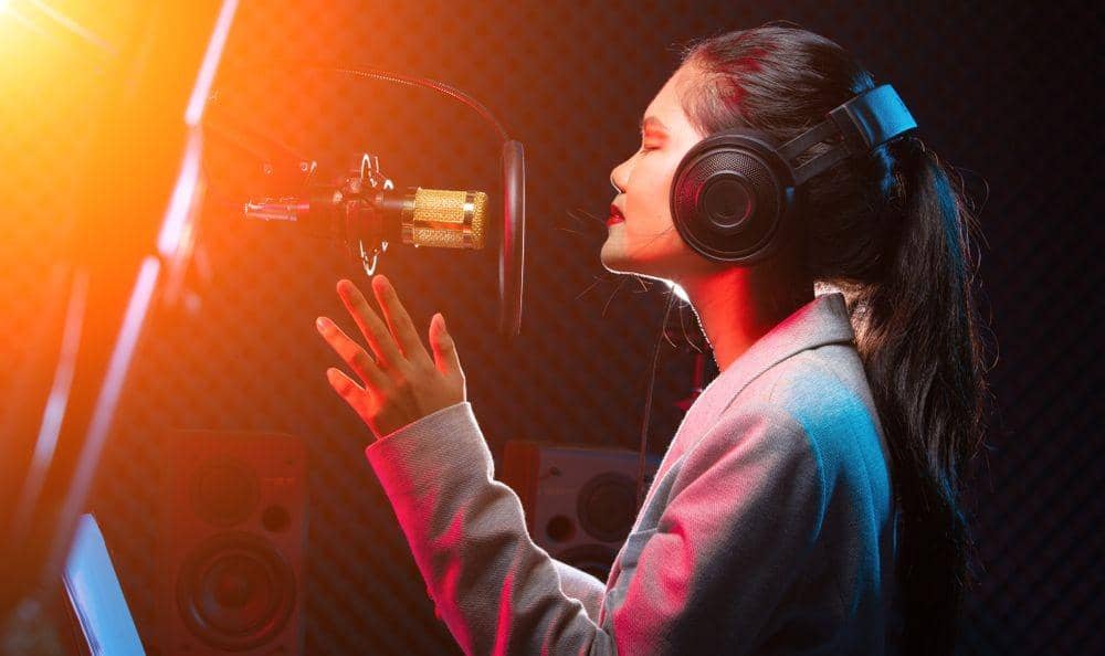 Shutterstock/Jade ThaiCatwalk