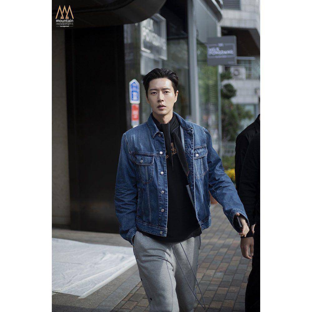 instagram.com/parkhaejin_official