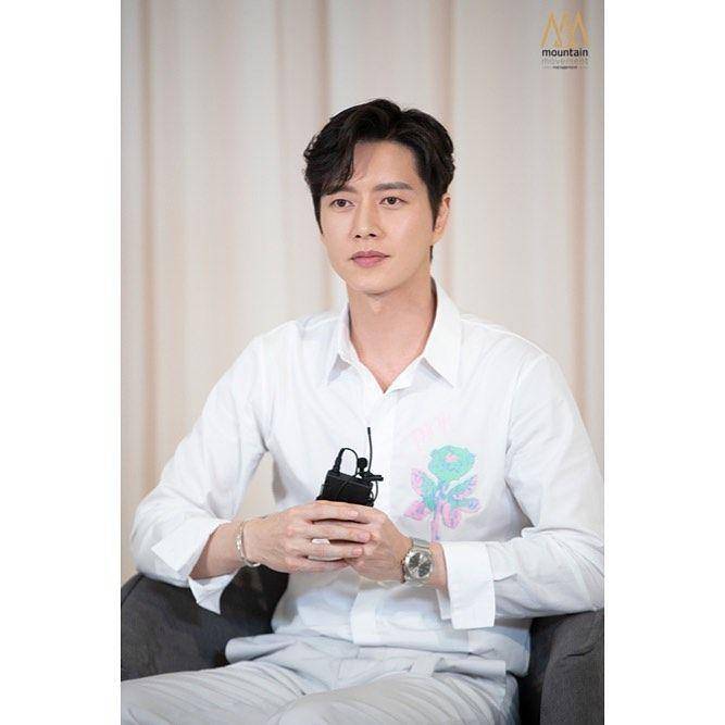instagram.com/parkhaejin_official
