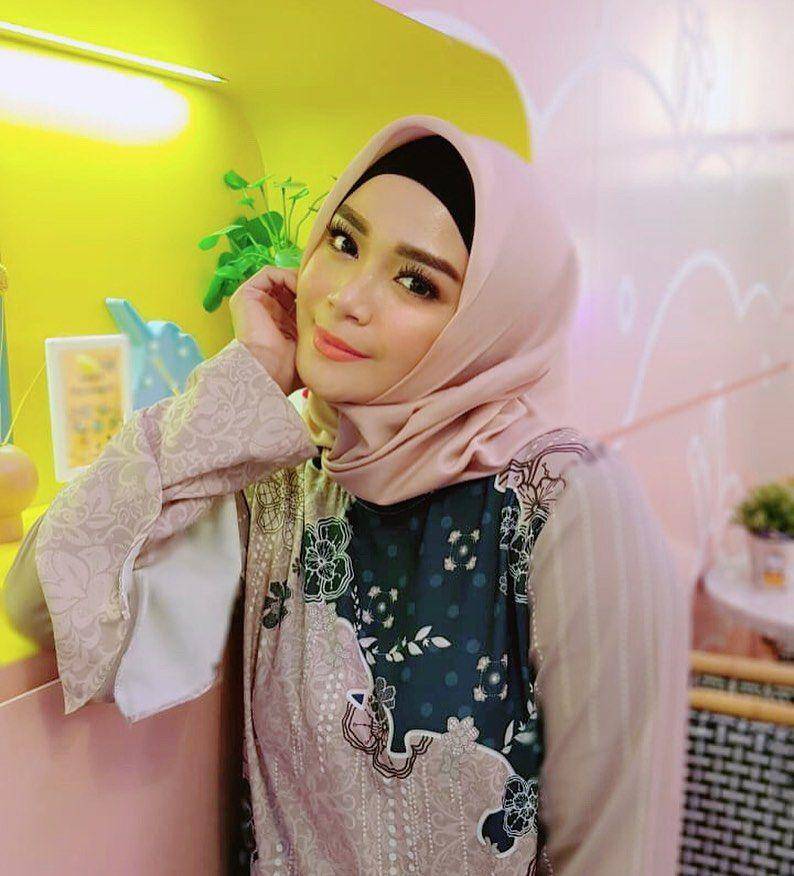 instagram.com/shezaidris