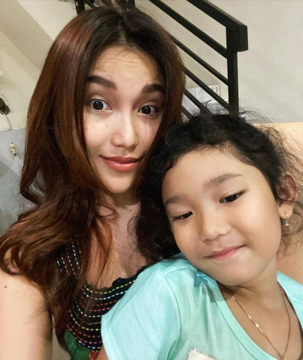 Instagram.com/ayutingting92