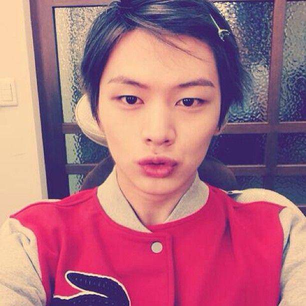 Instagram.com/btob_6sj