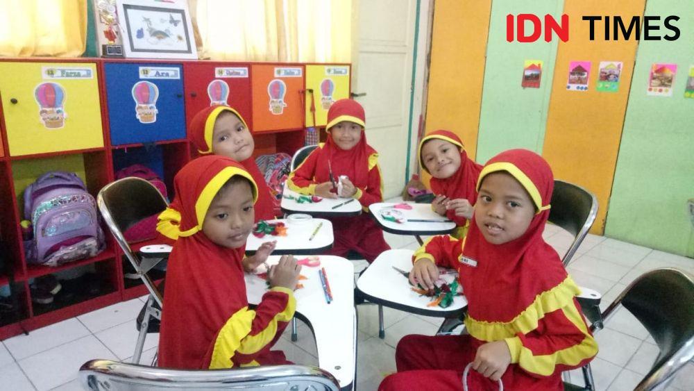 4 Curhatan Guru Negeri dan Swasta di Tegal Selama Mengajar Online