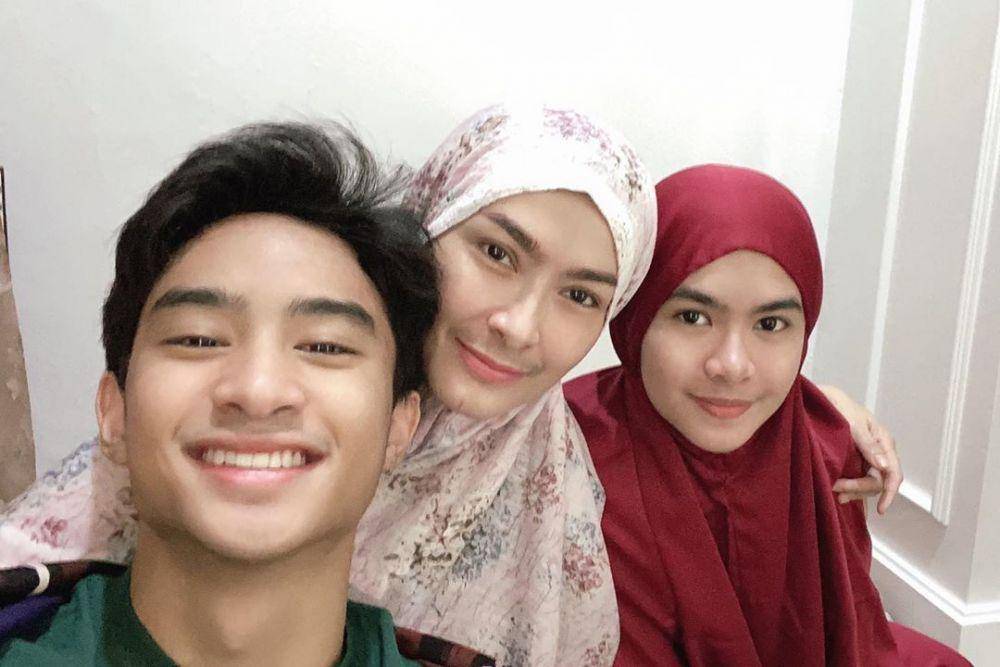 instagram.com/isdadahlia