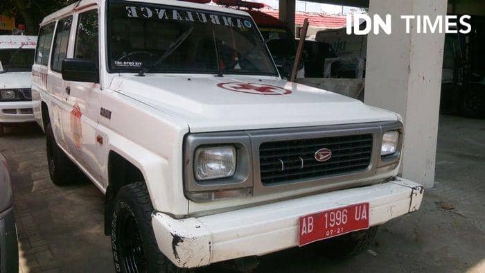 Kisah Si Badak Putih, Pengangkut Jenazah di Masa Pandemik COVID-19