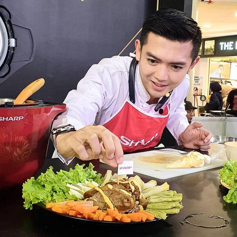 instagram.com/nickytirta