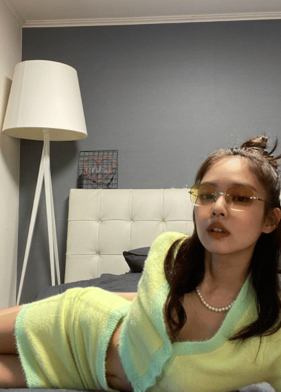 instagram.com/jennierubyjane