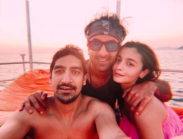 instagram.com/aliaabhatt
