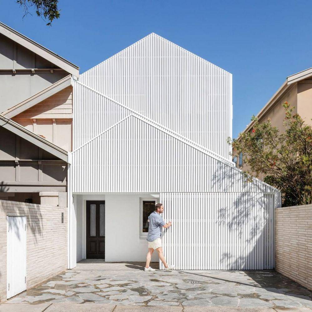 instagram.com/dezeen