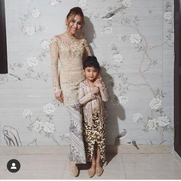 Instagram.com/ayutingting92