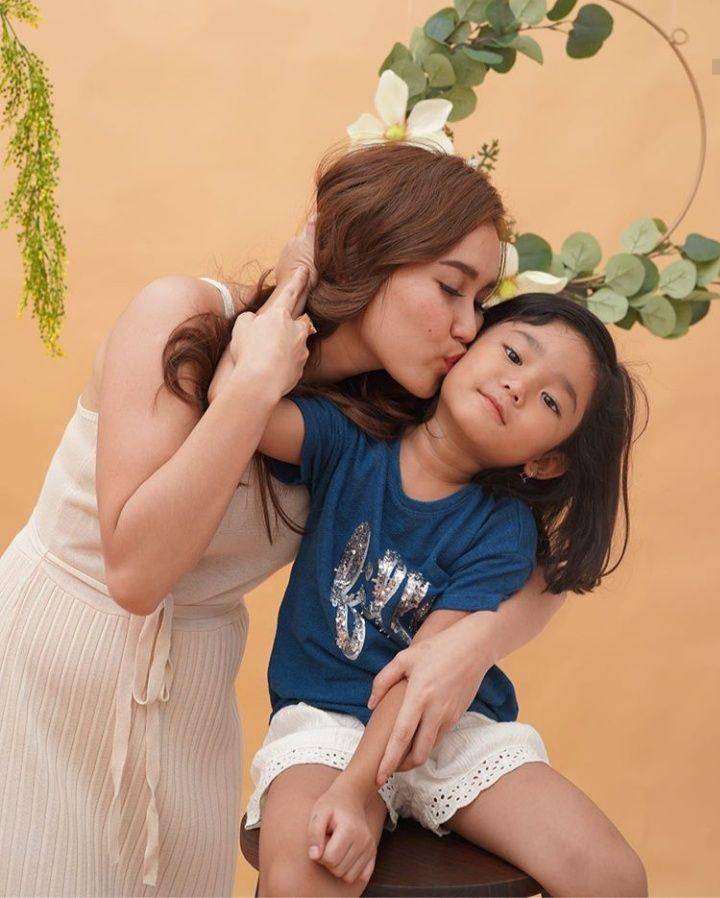Instagram.com/ayutingting92