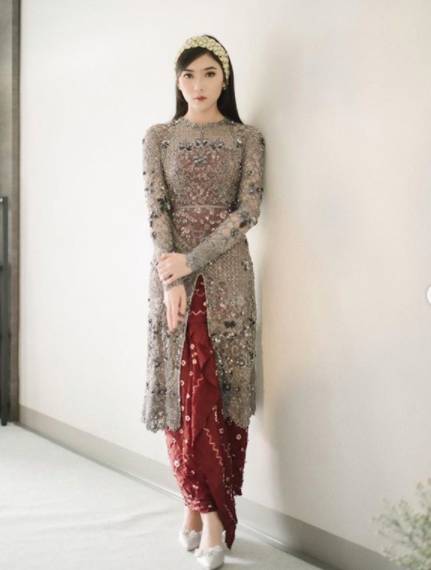 instagram.com/isyanasarasvati
