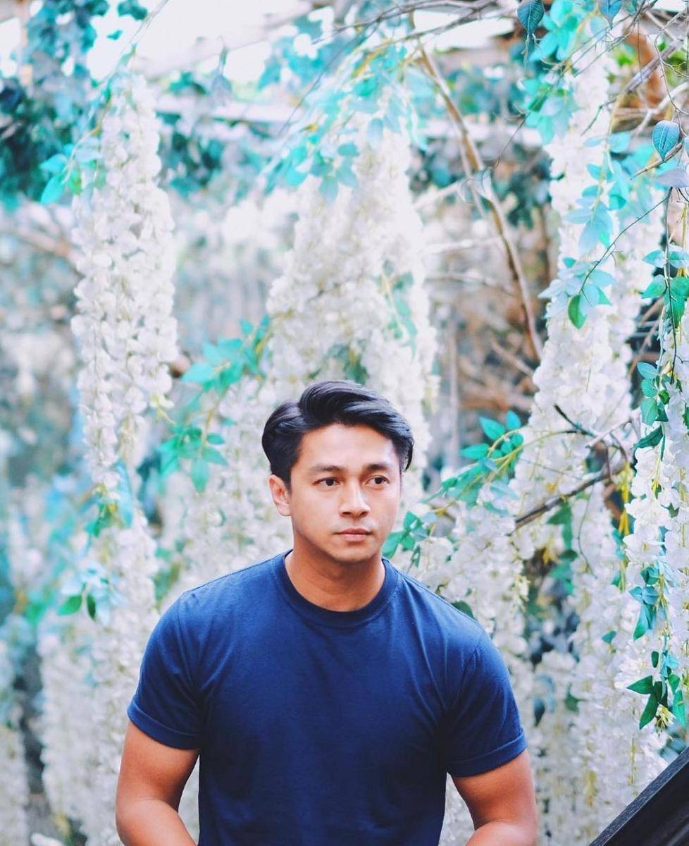 instagram.com/devamahenra