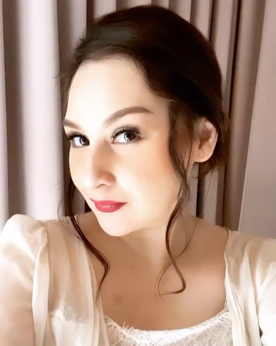 Instagram.com/monaratuliu/