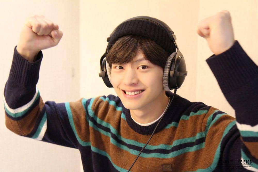 twitter.com/OFFICIALBTOB