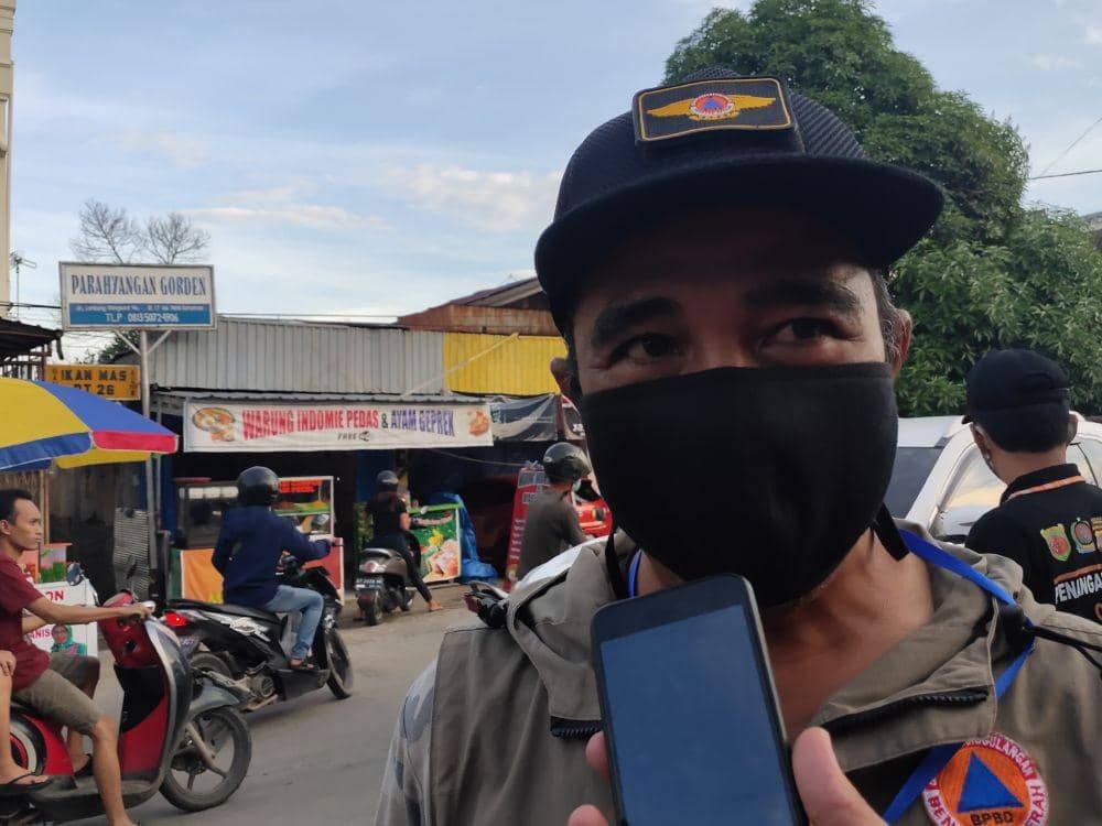 Denny, Koordinator Imbauan Tim Gugus Tugas COVID-19 saat dijumpai awak media (Zulkifli Nurdin/IDN Times)