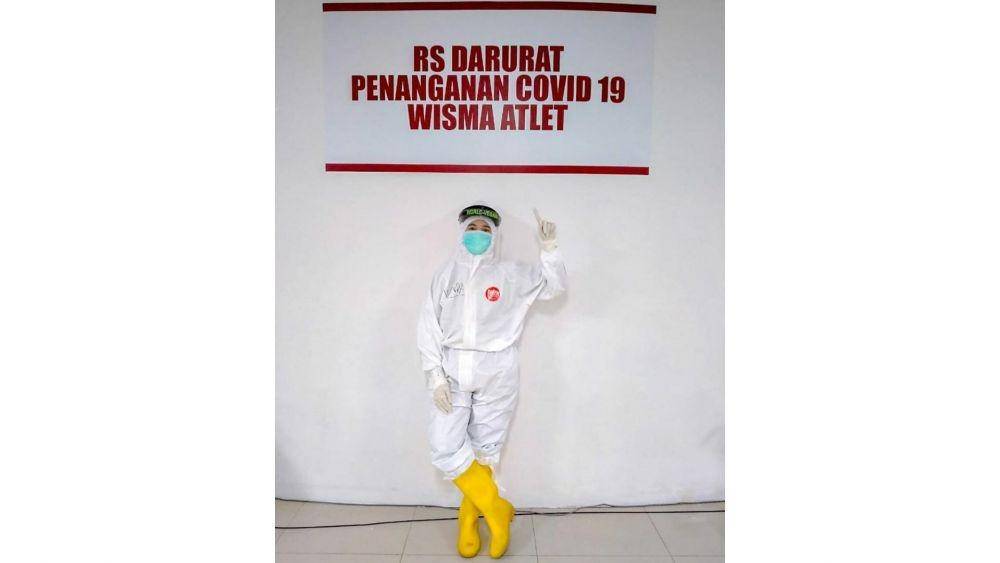 Tim Medis RS Darurat COVID-19 di Wisma Atlet, Kemayoran (Instagram/@nandamalr)