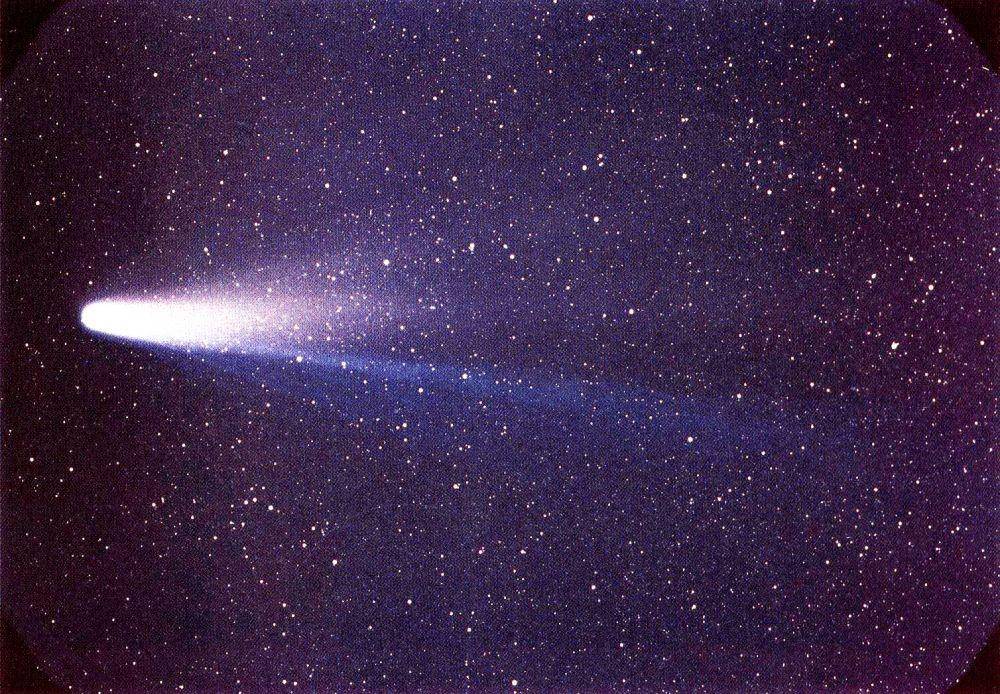 Komet Halley pada 1986. wikimedia.org