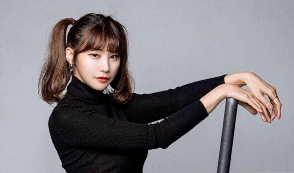 11 Potret Yoo In Young, Ahli IT yang Ceroboh di KDrama 'Good Casting'